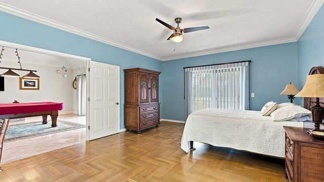 1 WYCLIFF Road, Palm Beach Gardens, FL 33418