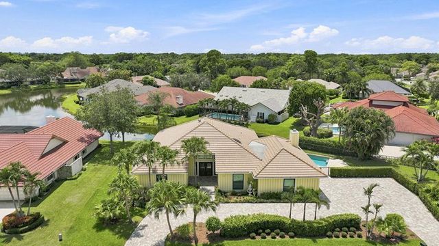 1 WYCLIFF Road, Palm Beach Gardens, FL 33418
