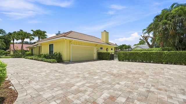 1 WYCLIFF Road, Palm Beach Gardens, FL 33418