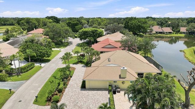1 WYCLIFF Road, Palm Beach Gardens, FL 33418