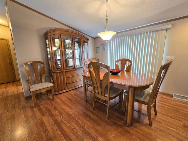 111 Festival Circle, Chicopee, MA 01020