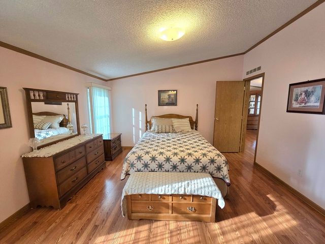 111 Festival Circle, Chicopee, MA 01020