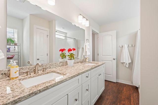 1527 Heirloom Dr., Conway, SC 29527