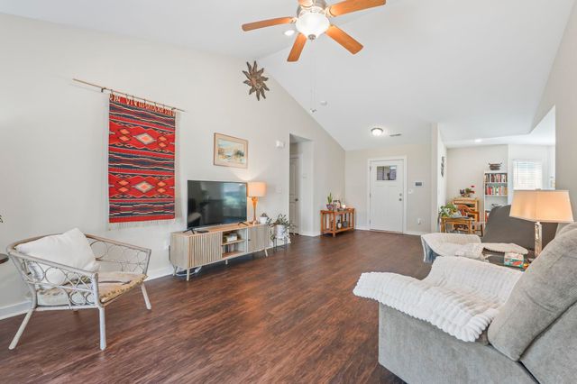 1527 Heirloom Dr., Conway, SC 29527