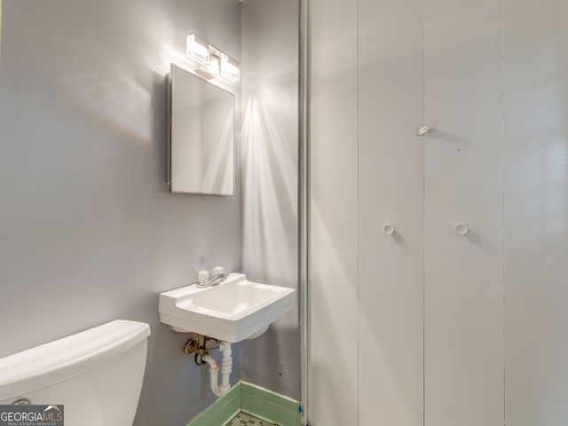 836 Oakdale Drive, Forest Park, GA 30297