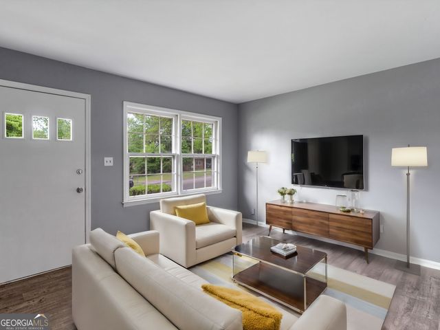 836 Oakdale Drive, Forest Park, GA 30297