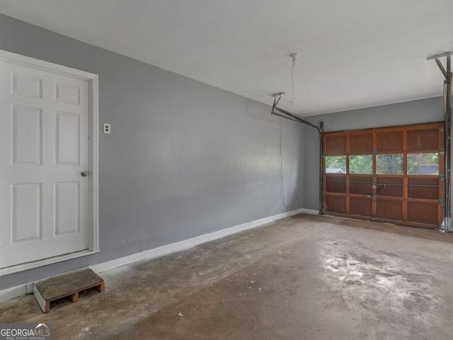 836 Oakdale Drive, Forest Park, GA 30297