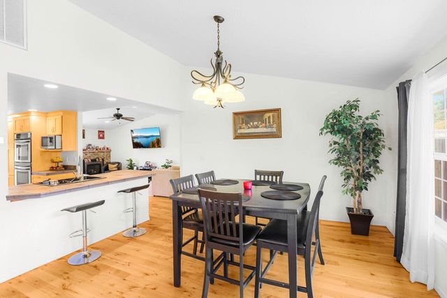 107 N 1st Street, Talent, OR 97540