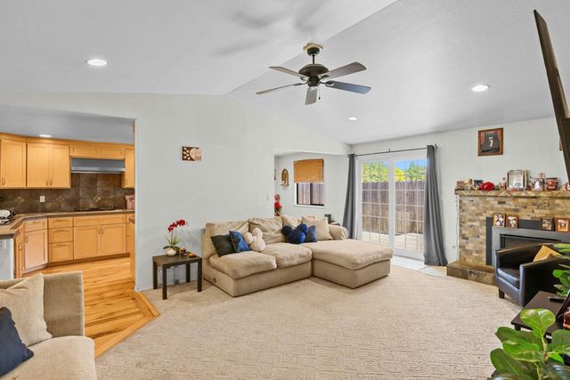 107 N 1st Street, Talent, OR 97540