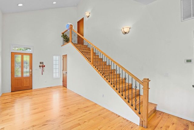 107 N 1st Street, Talent, OR 97540