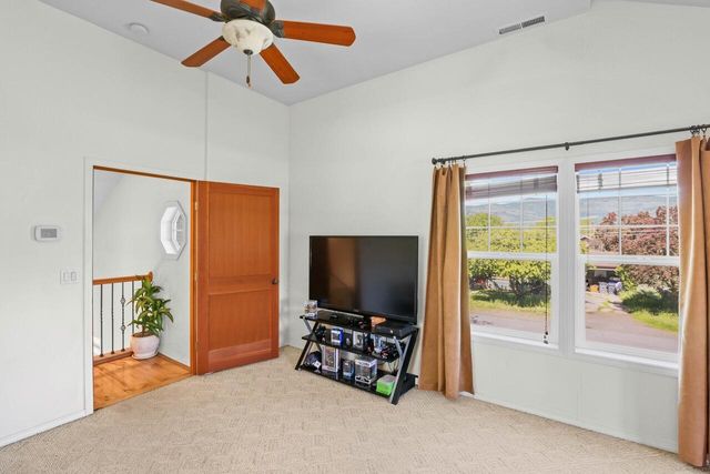 107 N 1st Street, Talent, OR 97540