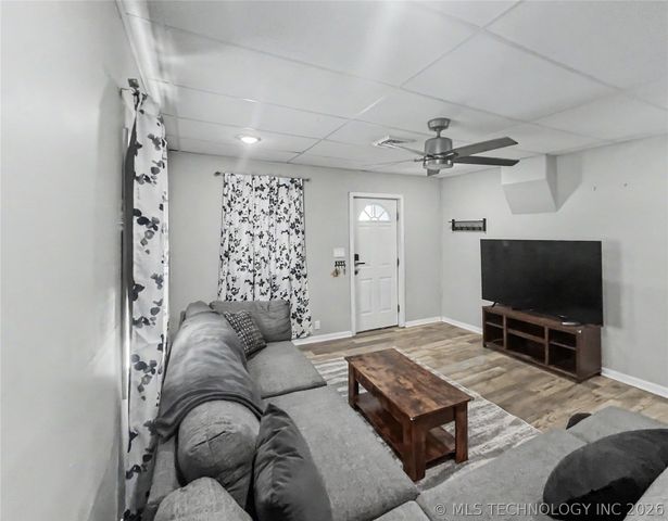 130 E Chickasaw Street, Tahlequah, OK 74464