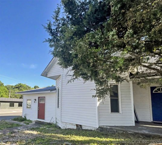 130 E Chickasaw Street, Tahlequah, OK 74464