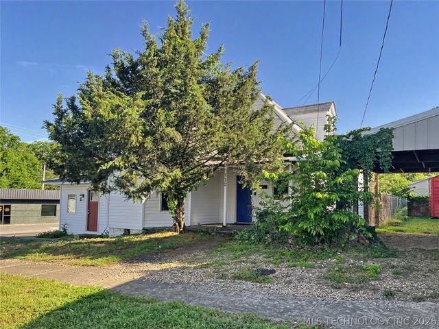 130 E Chickasaw Street, Tahlequah, OK 74464