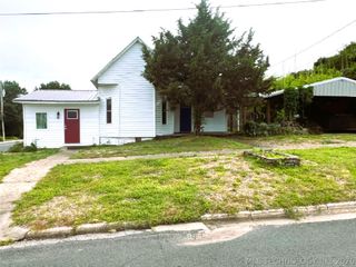 130 E Chickasaw Street, Tahlequah, OK 74464