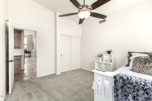 3827 E GLENHAVEN Drive, Phoenix, AZ 85048