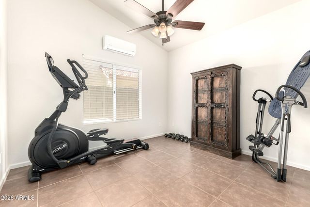 3827 E GLENHAVEN Drive, Phoenix, AZ 85048