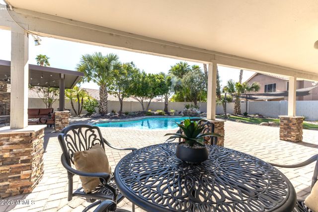 3827 E GLENHAVEN Drive, Phoenix, AZ 85048