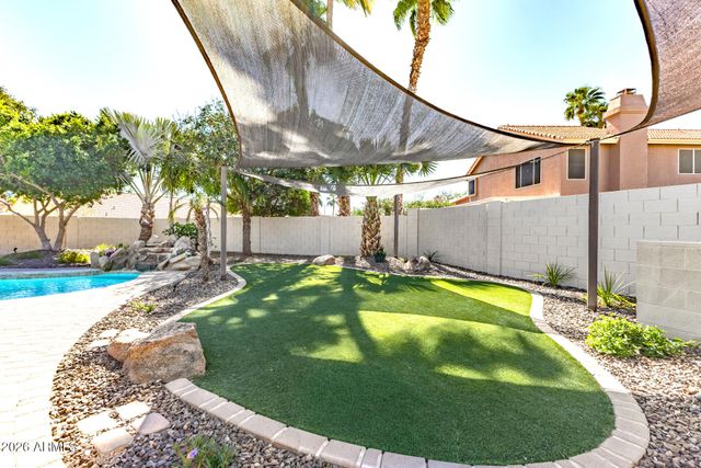 3827 E GLENHAVEN Drive, Phoenix, AZ 85048
