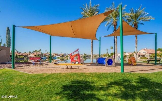 3827 E GLENHAVEN Drive, Phoenix, AZ 85048