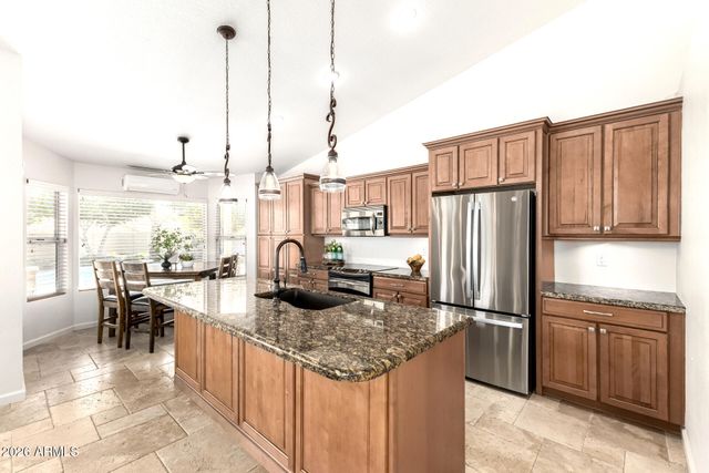 3827 E GLENHAVEN Drive, Phoenix, AZ 85048