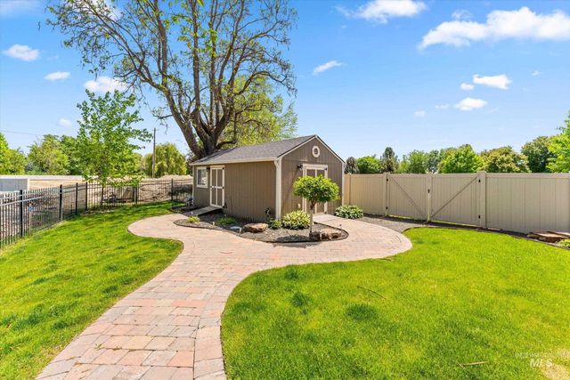 4868 W Rosslare Dr, Eagle, ID 83616