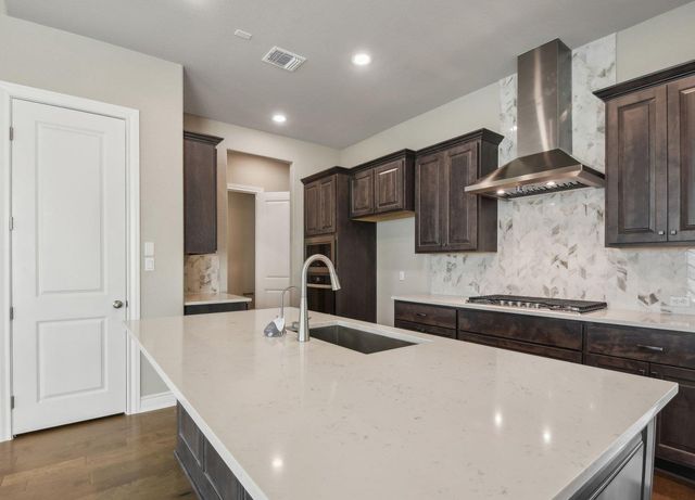 218 Flora Springs CV, Liberty Hill, TX 78642