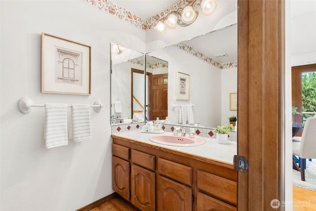 102 SW 301st Street, Federal Way, WA 98023