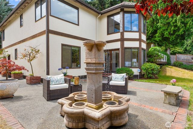 102 SW 301st Street, Federal Way, WA 98023