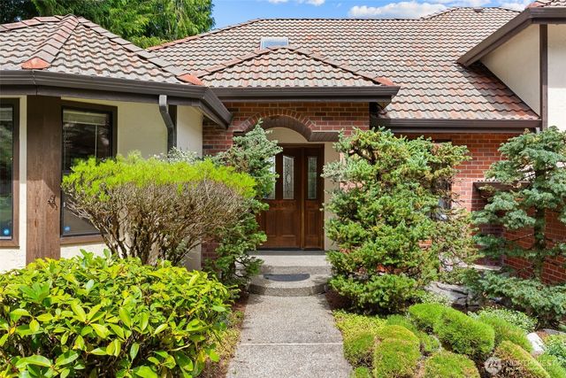 102 SW 301st Street, Federal Way, WA 98023