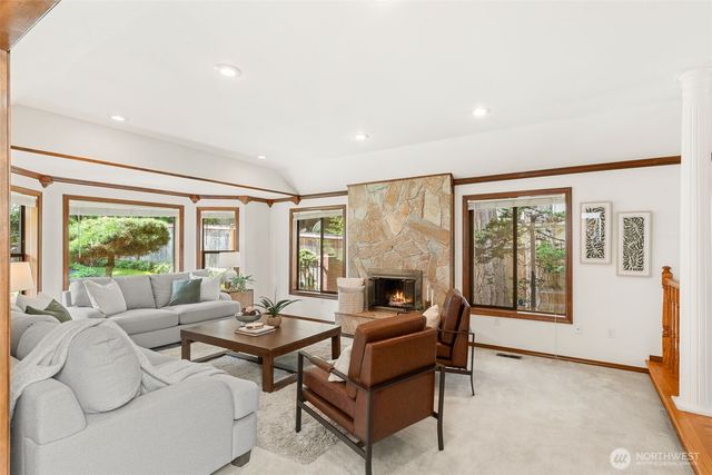 102 SW 301st Street, Federal Way, WA 98023
