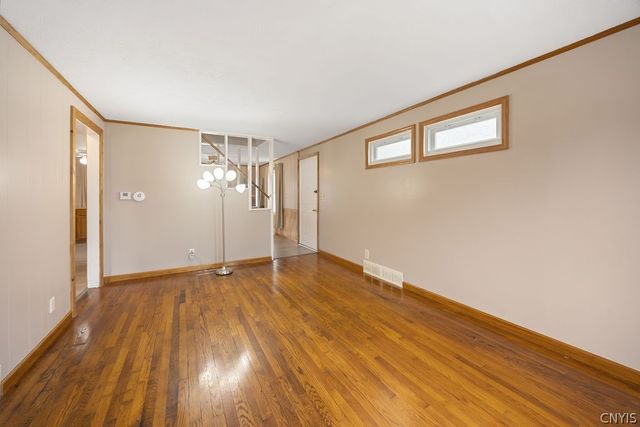 352 Roxford Road North, Salina, NY 13208