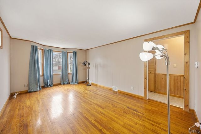 352 Roxford Road North, Salina, NY 13208