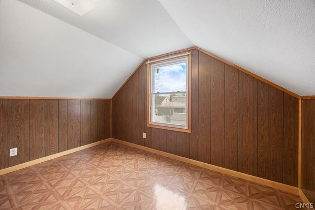 352 Roxford Road North, Salina, NY 13208