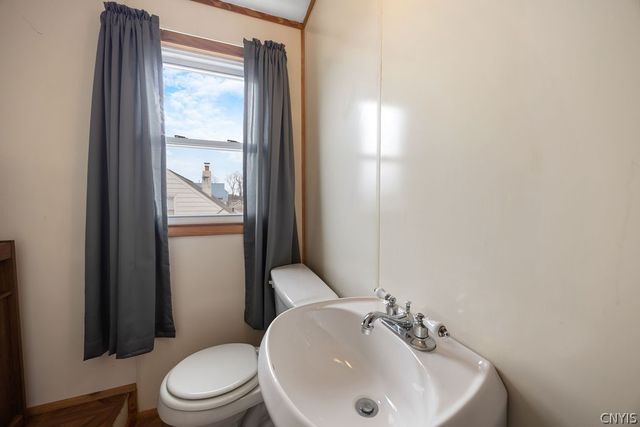 352 Roxford Road North, Salina, NY 13208