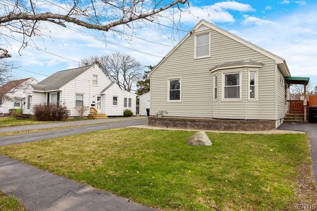 352 Roxford Road North, Salina, NY 13208