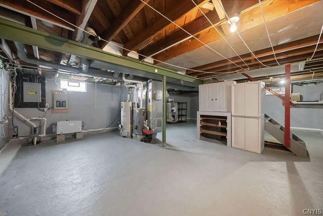 352 Roxford Road North, Salina, NY 13208