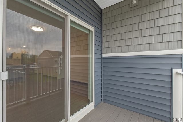 17 Loso Drive, Cicero, NY 13039