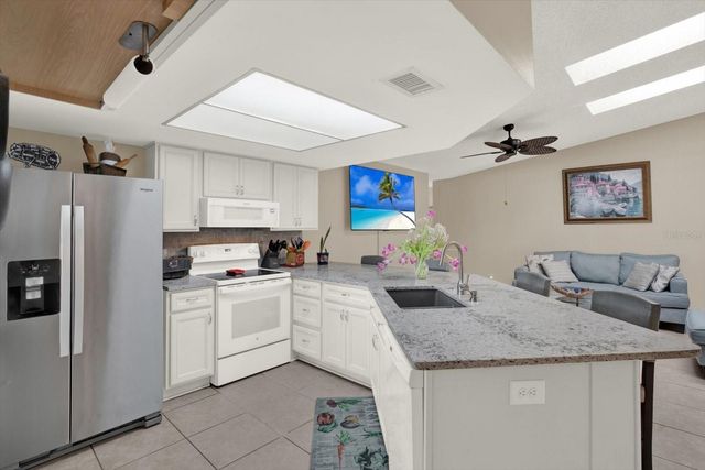 729 SANDY CREEK DRIVE, Brandon, FL 33511