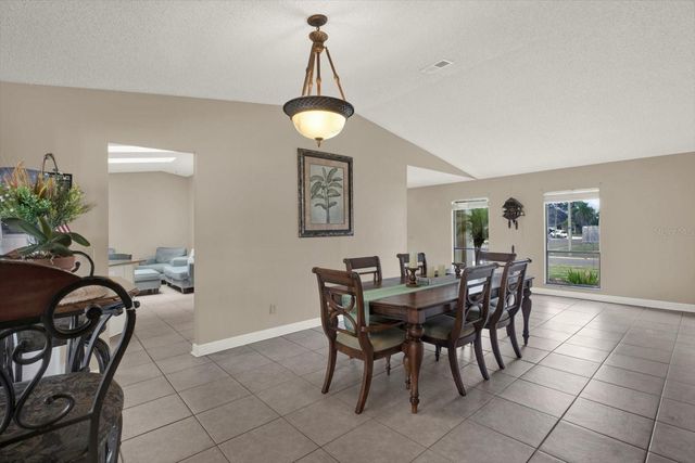 729 SANDY CREEK DRIVE, Brandon, FL 33511