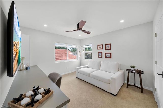 8864 Ventura WAY, Naples, FL 34109