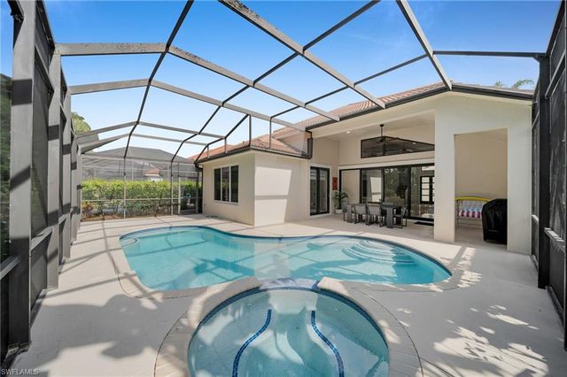 8864 Ventura WAY, Naples, FL 34109