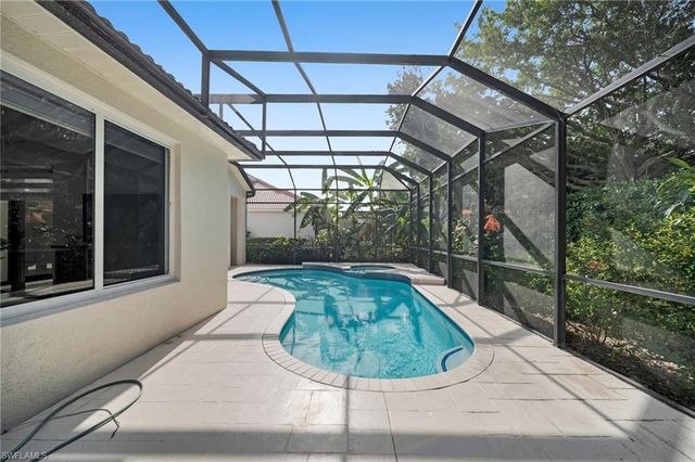 8864 Ventura WAY, Naples, FL 34109
