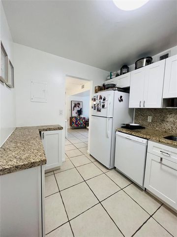 4040 N Hills Drive 7, Hollywood, FL 33021