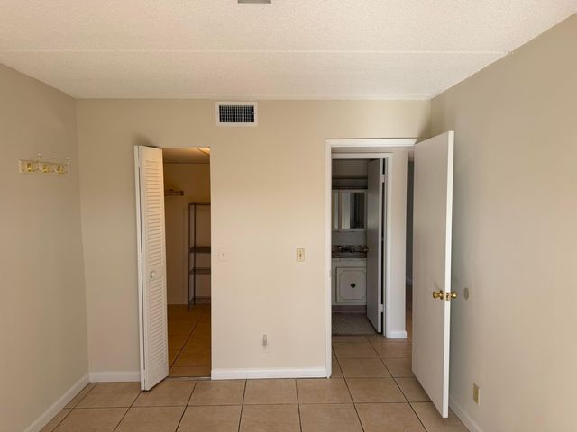 500 W Village Green Cir Circle W 212, Palm Springs, FL 33461