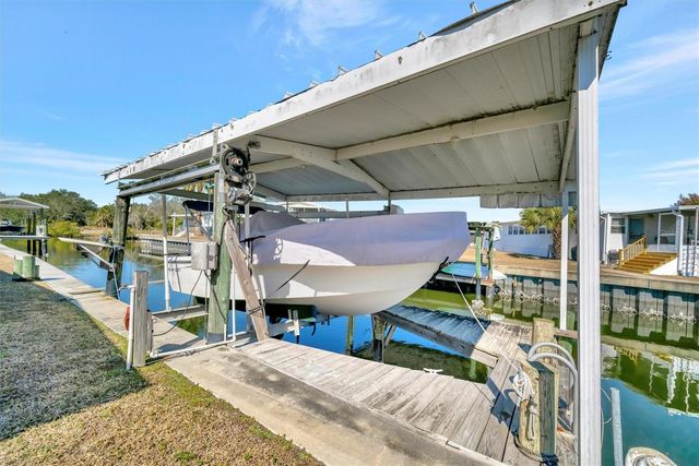 132 W SAINT LUCIA LOOP, Apollo Beach, FL 33572