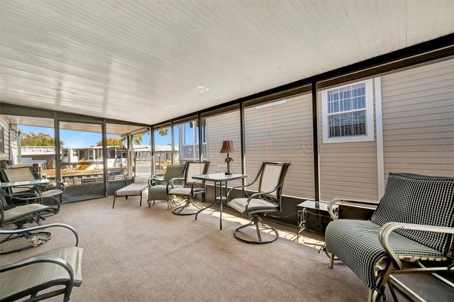 132 W SAINT LUCIA LOOP, Apollo Beach, FL 33572