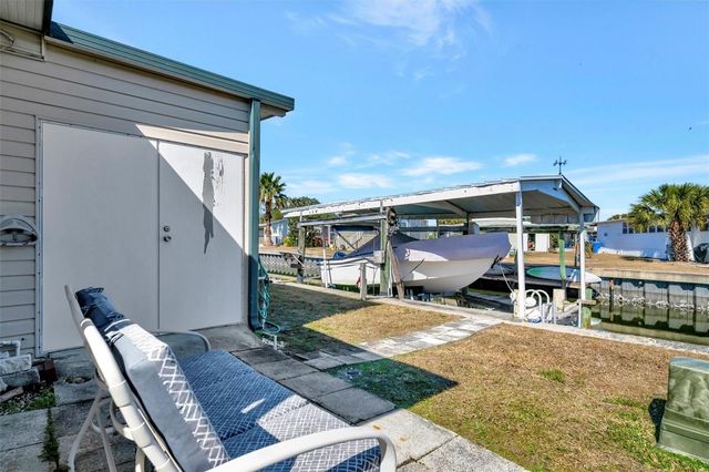 132 W SAINT LUCIA LOOP, Apollo Beach, FL 33572