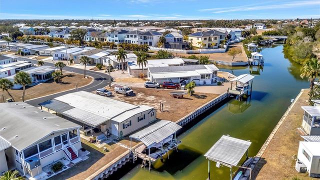 132 W SAINT LUCIA LOOP, Apollo Beach, FL 33572