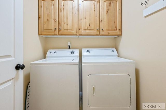 1911 Eagle Pointe Court, Ammon, ID 83406